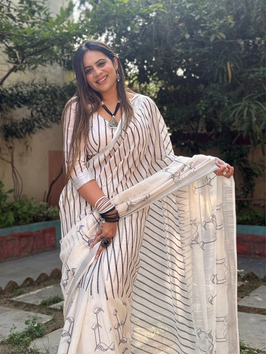 Off-White Pure Linen Digital Printed Saree with Striped Design and Unique Black Motif Pallu – Comes with Blouse Piece and Tassels