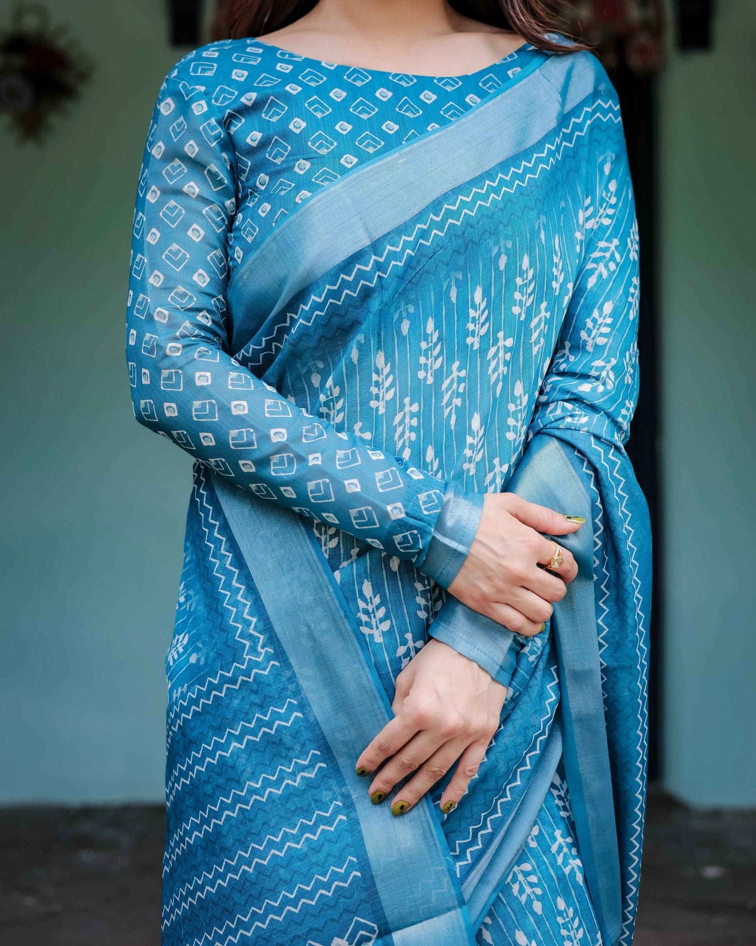 Turquoise Pure Cotton Linen Saree | White Floral Design with Blouse & Tassel Edges