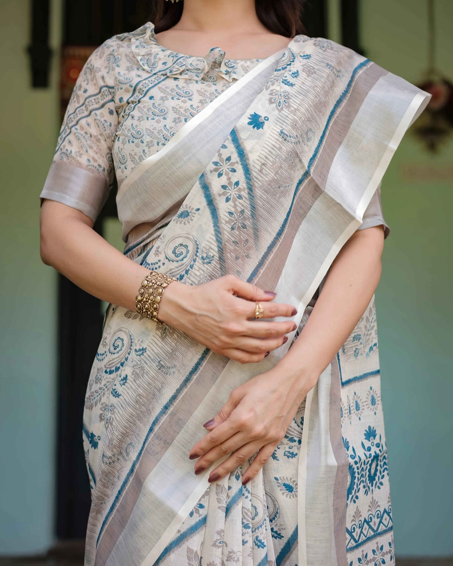 Beige & Blue Floral Printed Pure Cotton Linen Saree | Matching Blouse & Tassel Detailing