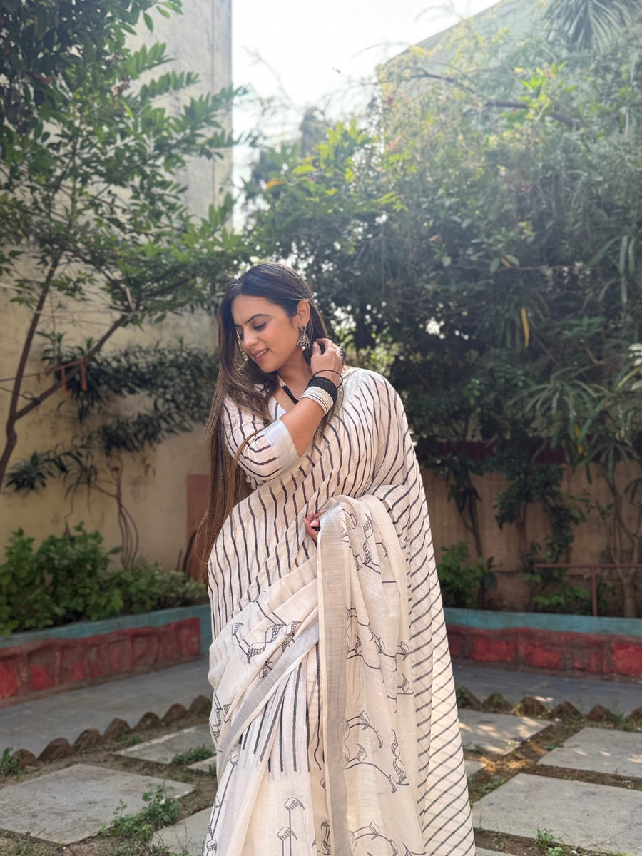 Off-White Pure Linen Digital Printed Saree with Striped Design and Unique Black Motif Pallu – Comes with Blouse Piece and Tassels