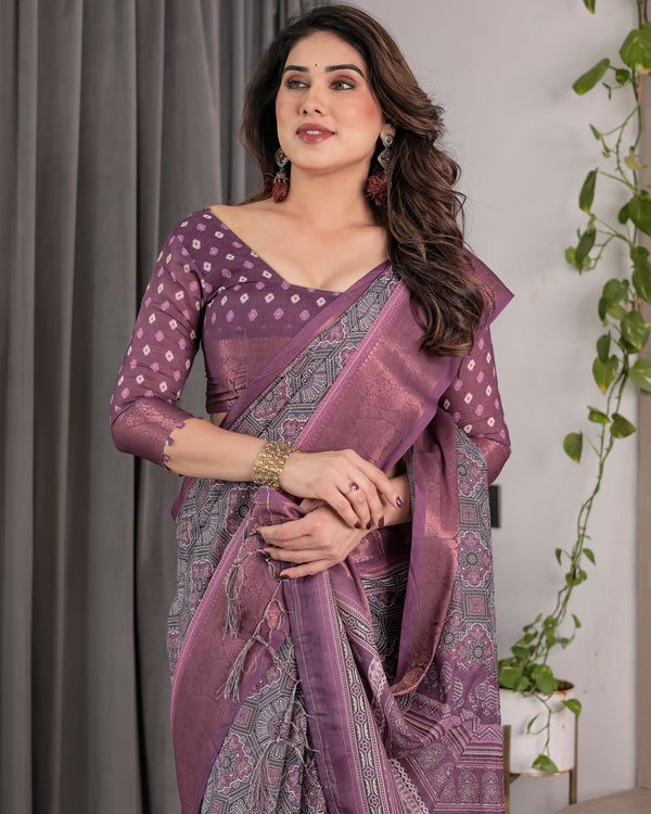Designer Beige Saree with Contrast Black Pallu & Exquisite Ethnic Patterns