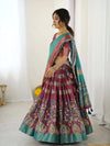 Beige & Maroon Handloom Cotton Saree | Mughal Royal Faces & Elephant Pallu – Buy Online