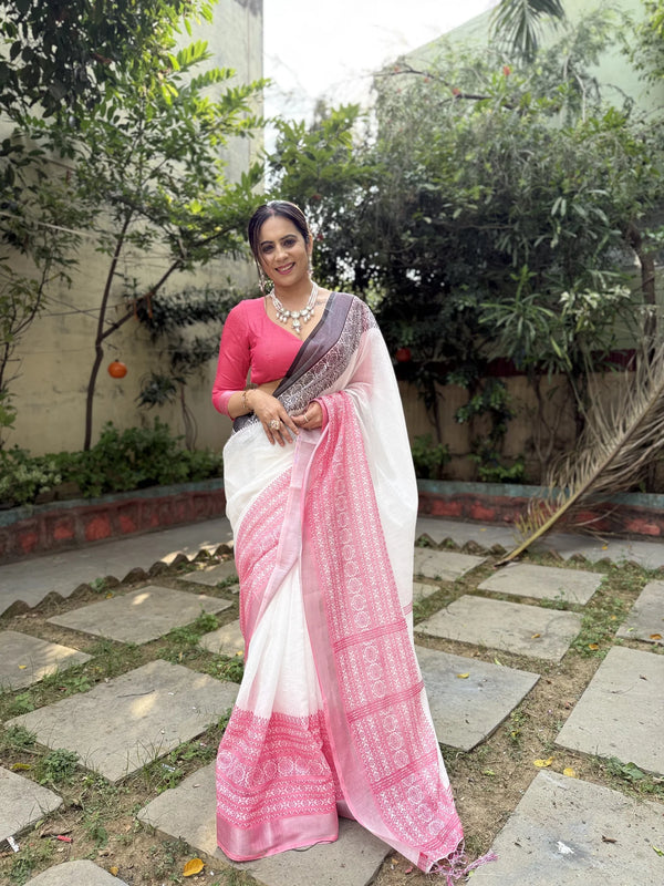 Elegant White Pure Linen Digital Printed Saree with Chevron Design and Intricate Red-Black Geometric Pallu – Tassel Details and Matching Blouse Piece
