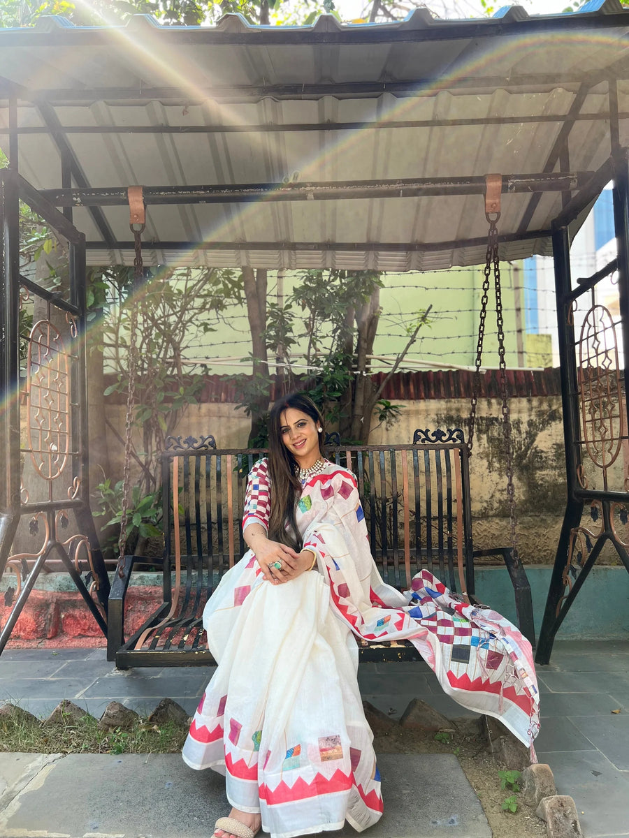 Elegant White and Pink Pure Linen Digital Printed Saree with Black Border, Tassels, and Blouse Piece – Intricate Floral and Geometric Design